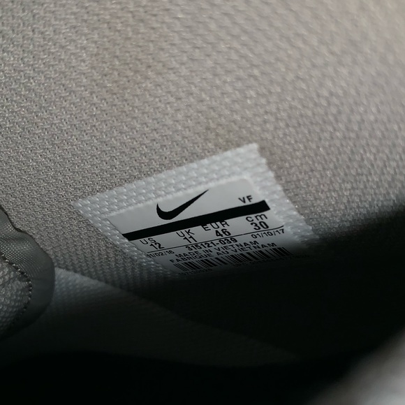 Air Force 1 High ‘07 “Pale Grey” - Picture 8 of 8